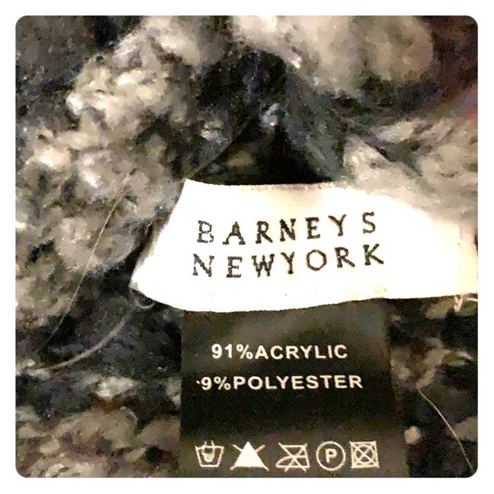 Funky Barney’s NY scarf